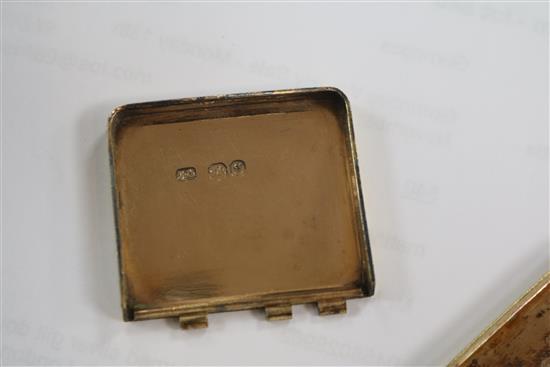 A George IV engine turned silver gilt double lidded snuff box by John Linnit, London, 1822, 71mm.
